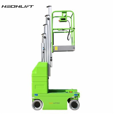 Ascensoare verticale autopropulsate pentru un singur om